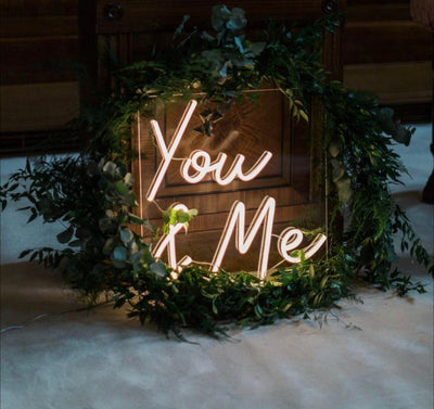 cool neon signs for weddings